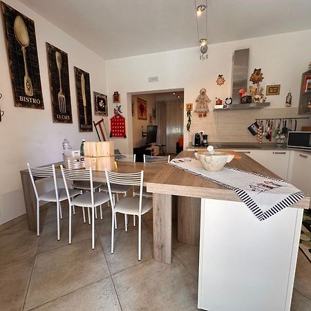 Il Don Minzoni 98 "Casa Vacanze" Lido di Camaiore Exterior foto