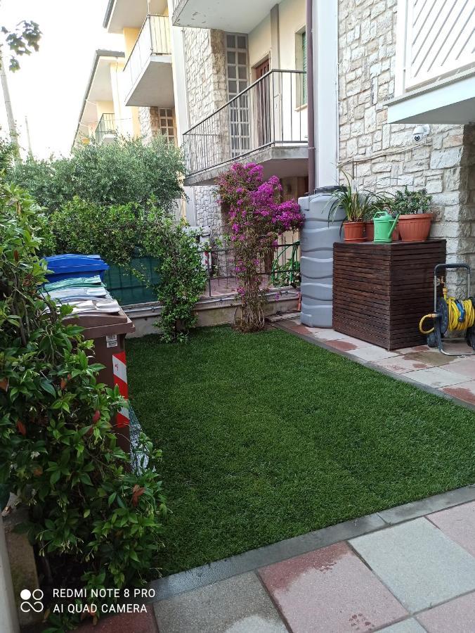 Il Don Minzoni 98 "Casa Vacanze" Lido di Camaiore Exterior foto