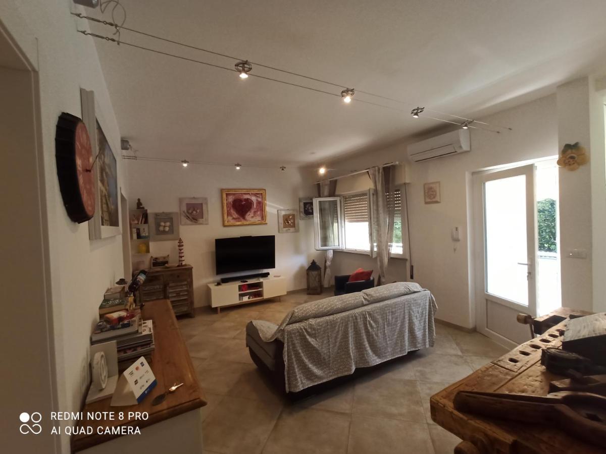 Il Don Minzoni 98 "Casa Vacanze" Lido di Camaiore Exterior foto