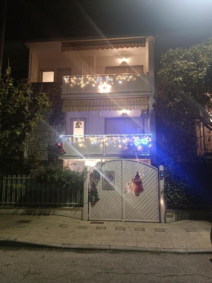 Il Don Minzoni 98 "Casa Vacanze" Lido di Camaiore Exterior foto