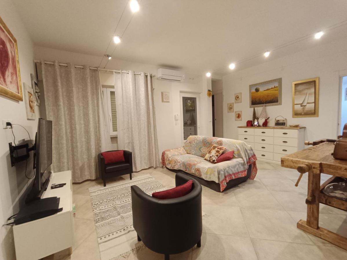 Il Don Minzoni 98 "Casa Vacanze" Lido di Camaiore Exterior foto